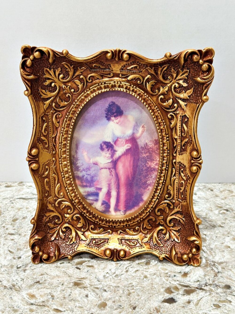 Gallery Graphics Ornate Gold Resin Picture Frame for 5x7 Baroque Rococo Oval